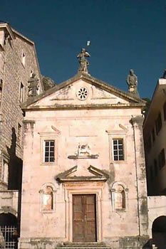 Cattedrale di San Marco a Perasto - da notare il Leone di San Marco al centro della facciata della chiesa