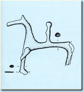 Fibula in bronzo con cavallo e cavaliere  (VII secolo a.C.) Museo di Montebelluna - da I Paleoveneti, pag 132 AA.VV. Editoriale programma 1988
